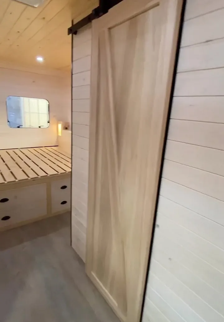Ohana Vans camper